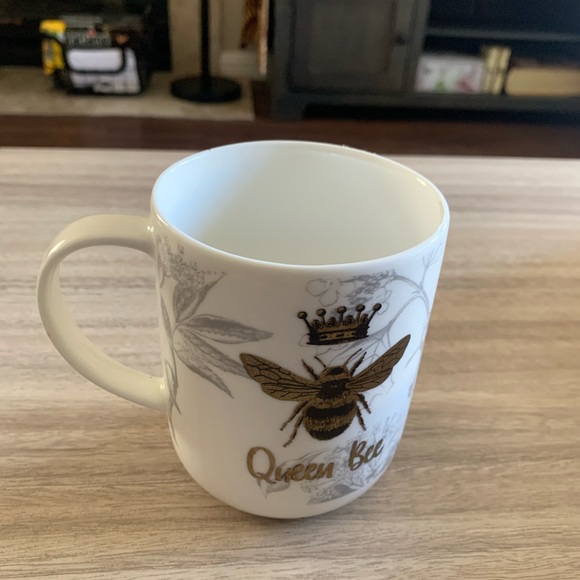 Harvest Green Studio Golden Queen Bee With Crown Coffee/Tea Mug/Cup Large 16 Oz - Picture 2 of 6